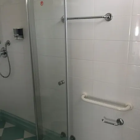 Готель Alemagna Lido Del Sole Бібіоне