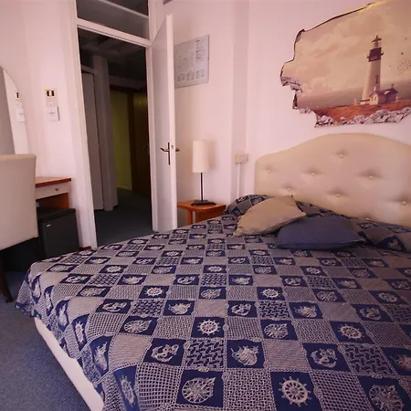 Hotel Alemagna Lido Del Sole 4*