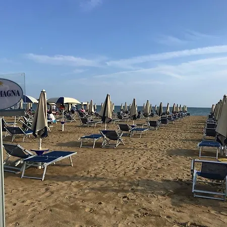 Отель Alemagna Lido Del Sole