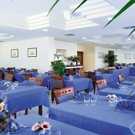 Отель Alemagna Lido Del Sole 4*